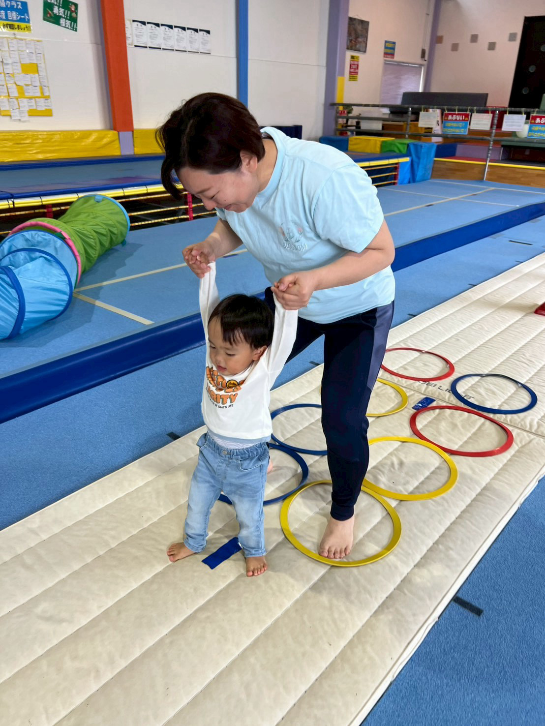 フープのパージャンプ練習中